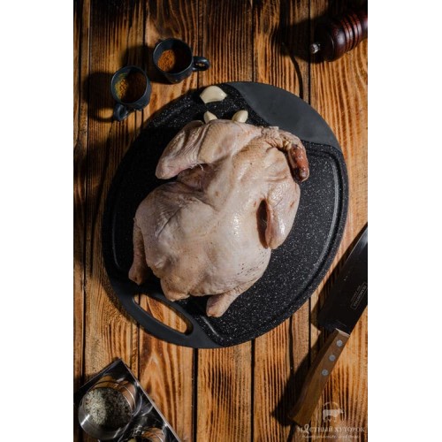 Тушка курицы – охлаждённая, в упаковке 1 шт., Вес ≈ 2,0 кг.